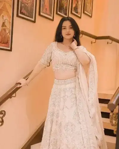 Escort Service In Cuncolim